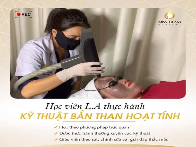 Học Viên L.A Thuần Thục Thực Hành Kỹ Thuật Bắn Than Hoạt Tính