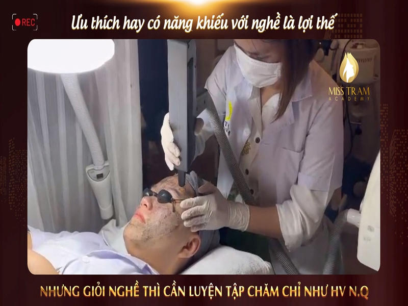 Giờ Thực Hành Để Thành Thạo Liệu Trình Laser CO2